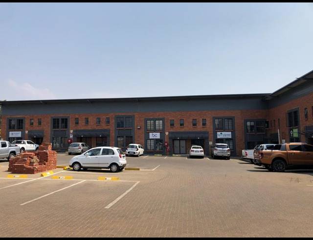 INDUSTRIAL PROPERTY TO RENT IN HENNOPSPARK